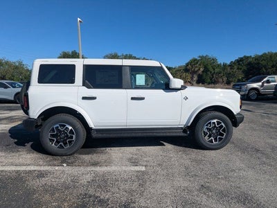2026 Ford Bronco Outer Banks