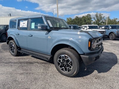 2025 Ford Bronco Outer Banks