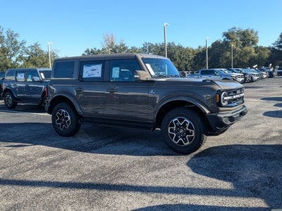 2025 Ford Bronco Outer Banks