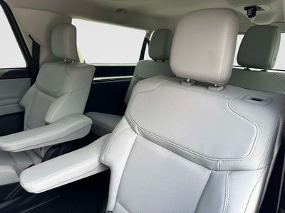 2027 Ford Expedition Max Platinum 30th Anniversary