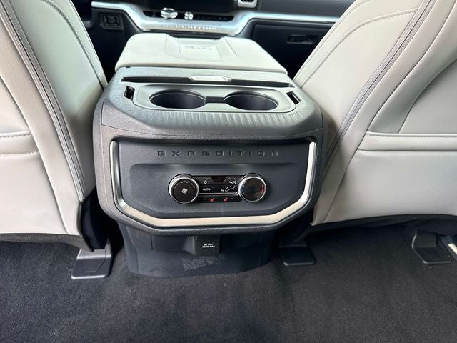 2027 Ford Expedition Max Platinum 30th Anniversary