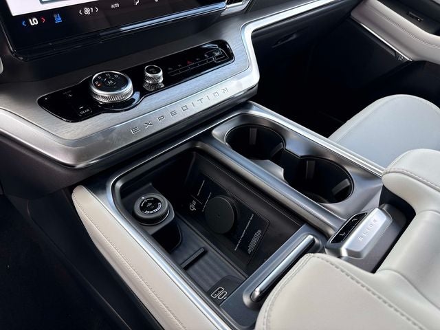 2027 Ford Expedition Max Platinum 30th Anniversary