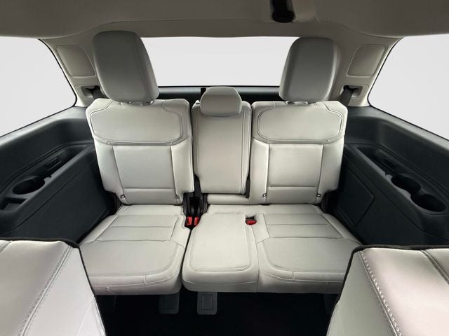 2027 Ford Expedition Platinum 30th Anniversary