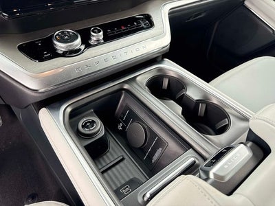 2027 Ford Expedition Platinum 30th Anniversary