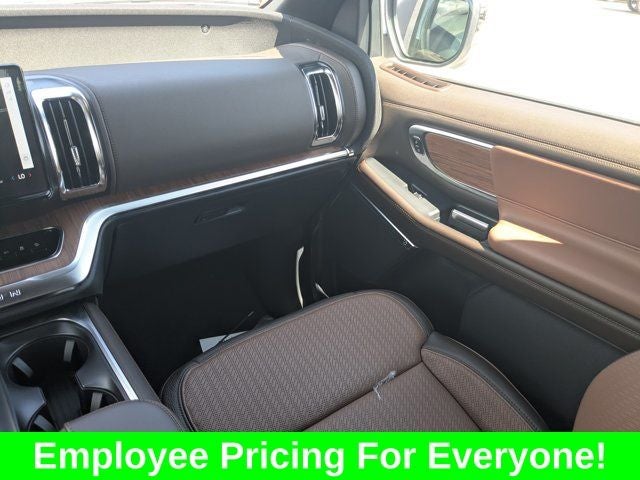 2027 Ford Expedition King Ranch