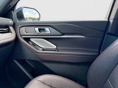2027 Ford Explorer Platinum