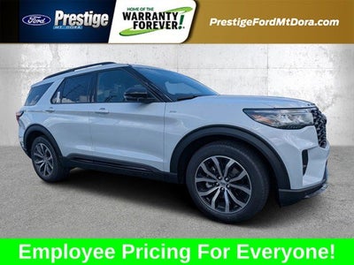 2026 Ford Explorer ST-Line