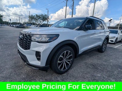 2026 Ford Explorer ST-Line