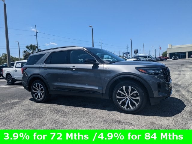 2025 Ford Explorer ST-Line