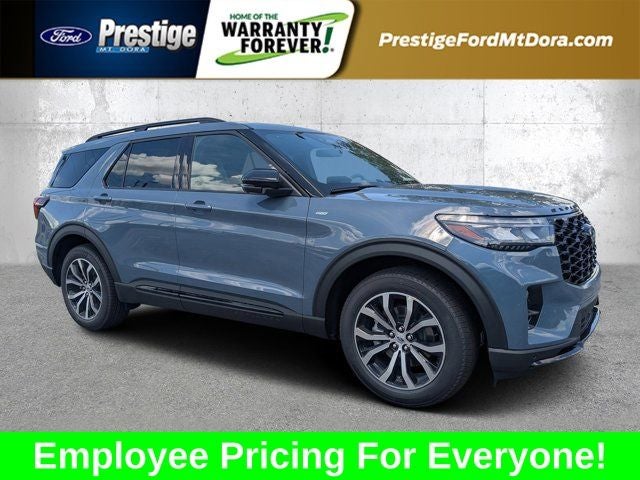 2026 Ford Explorer ST-LINE RWD's photo