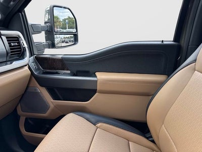 2026 Ford F-350SD Lariat