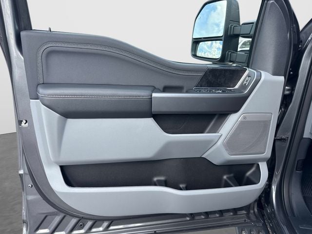 2027 Ford F-350SD XLT CARHARTT PACKAGE