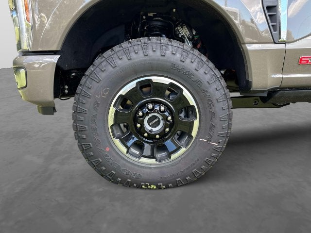 2027 Ford F-350SD Platinum
