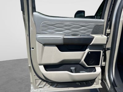 2027 Ford F-350SD Platinum