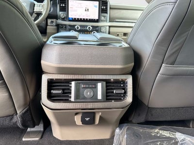 2027 Ford F-350SD Platinum