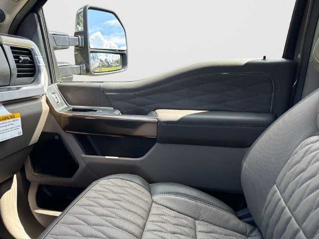 2027 Ford F-350SD Platinum