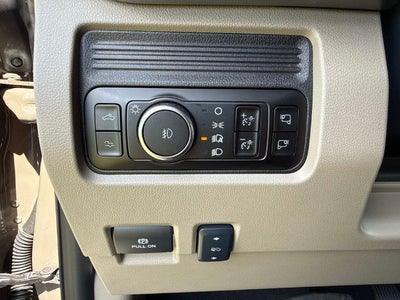 2027 Ford F-350SD Platinum