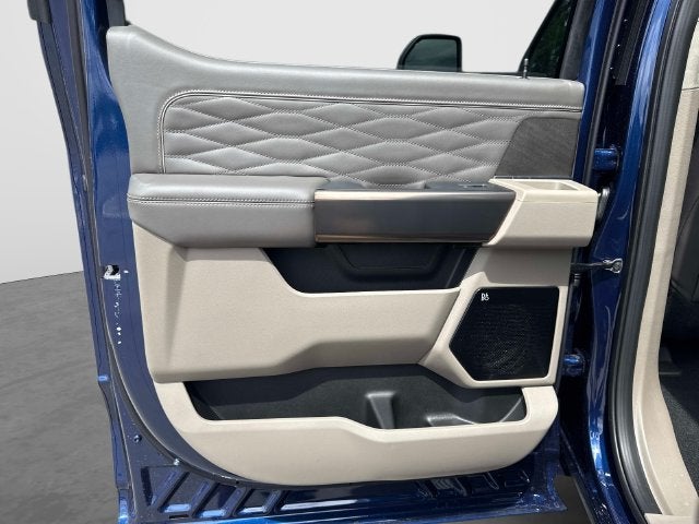 2027 Ford F-350SD Platinum