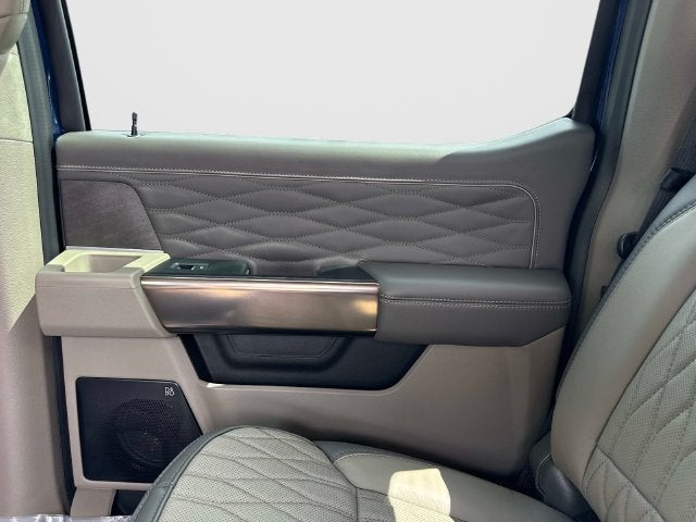 2027 Ford F-350SD Platinum