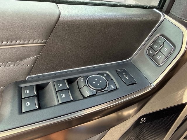 2027 Ford F-350SD Platinum