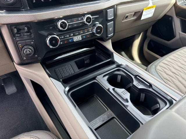 2027 Ford F-350SD Platinum