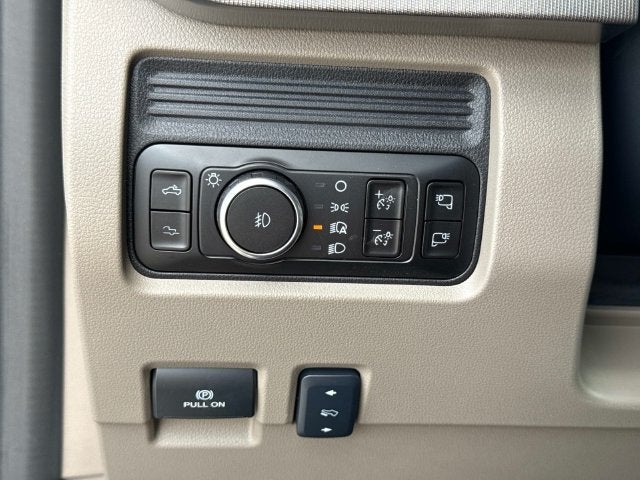 2027 Ford F-350SD Platinum