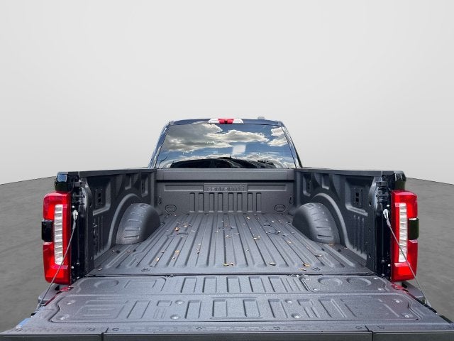 2027 Ford F-350SD XLT