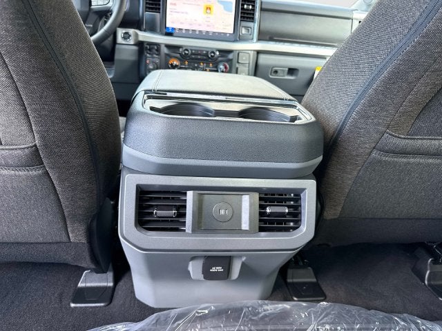 2027 Ford F-350SD XLT