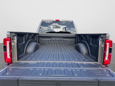 2027 Ford F-350SD XLT