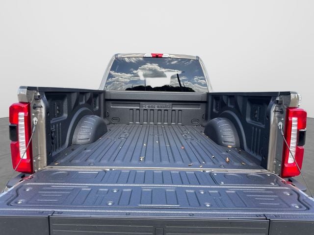 2027 Ford F-350SD XLT