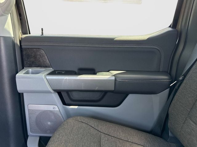 2027 Ford F-350SD XLT