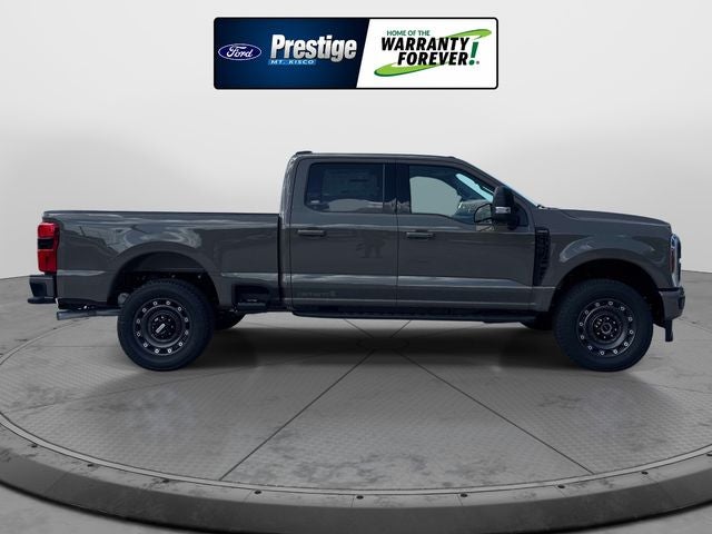 2027 Ford F-350SD XLT