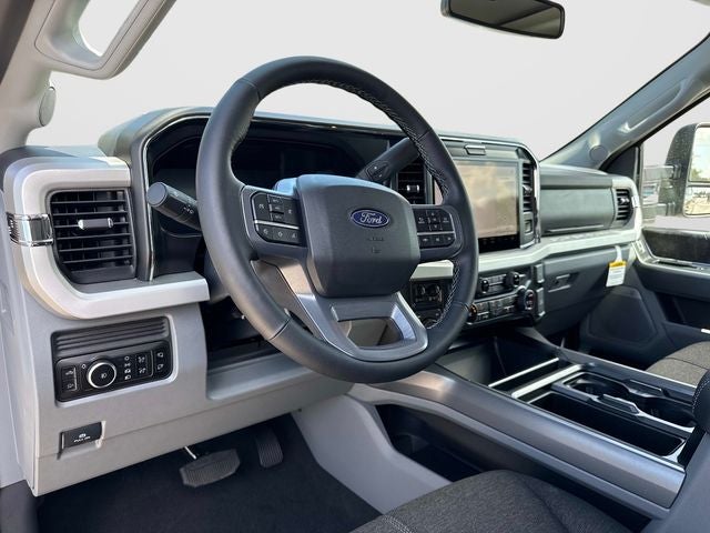 2027 Ford F-350SD XLT