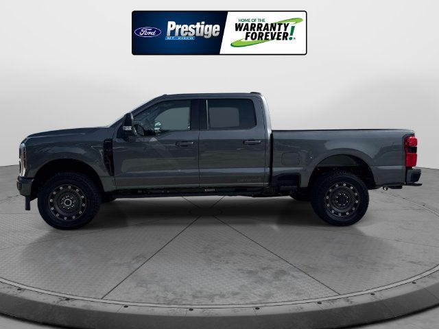 2027 Ford F-350SD XLT