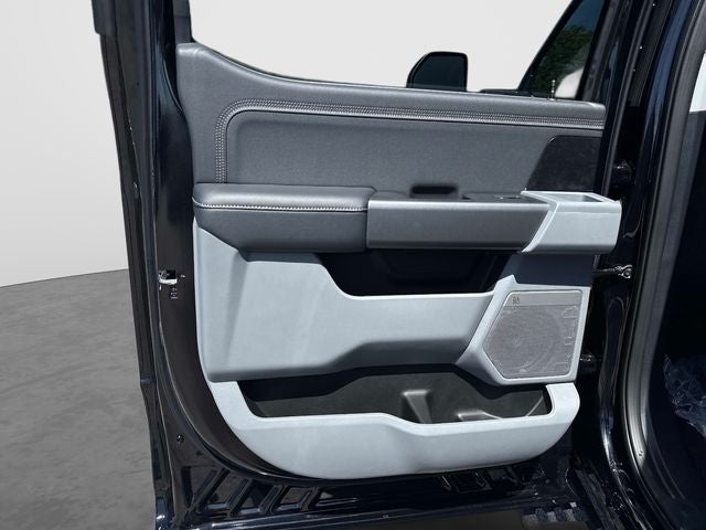 2027 Ford F-350SD XLT