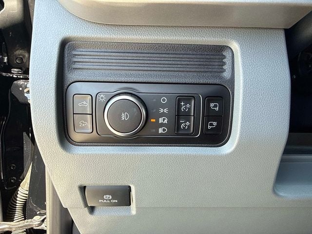 2027 Ford F-350SD XLT
