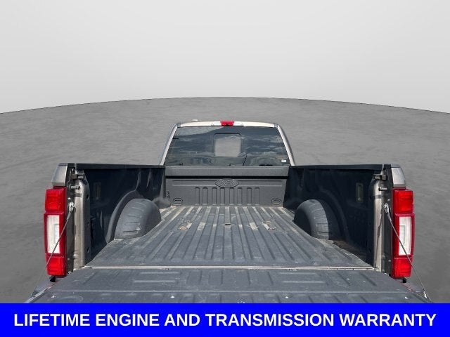 2022 Ford F-350SD Lariat