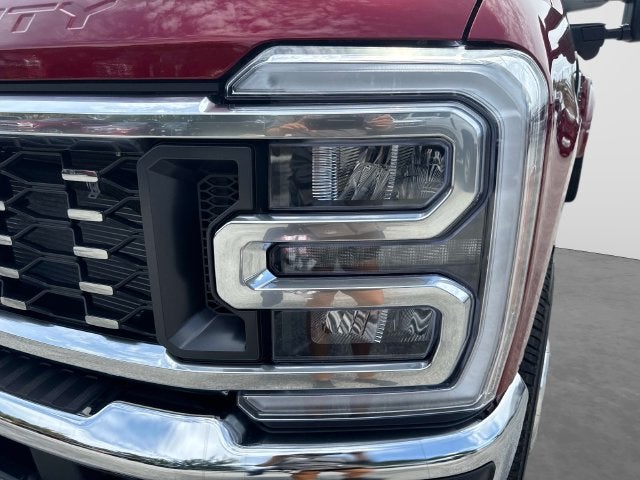 2027 Ford F-350SD Lariat DRW