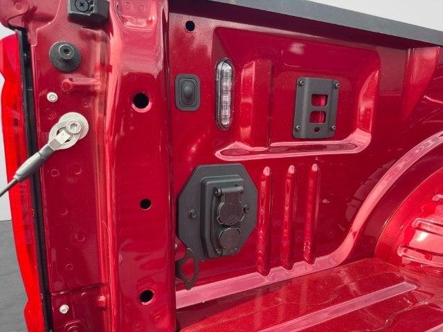 2027 Ford F-350SD Lariat DRW