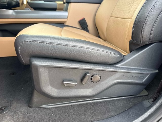 2027 Ford F-350SD Lariat DRW