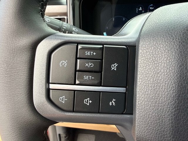 2027 Ford F-350SD Lariat DRW