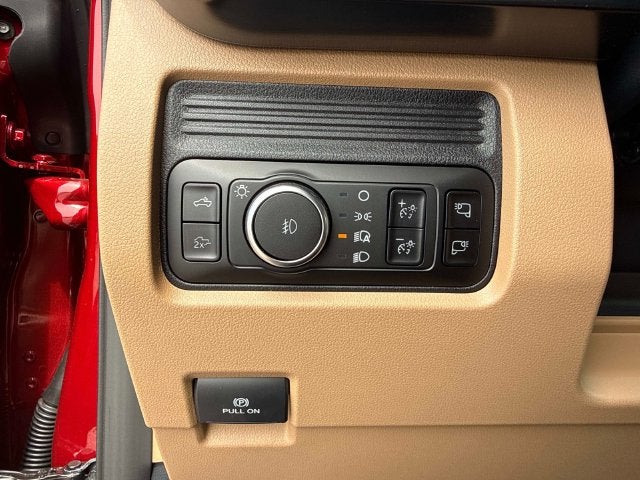 2027 Ford F-350SD Lariat DRW