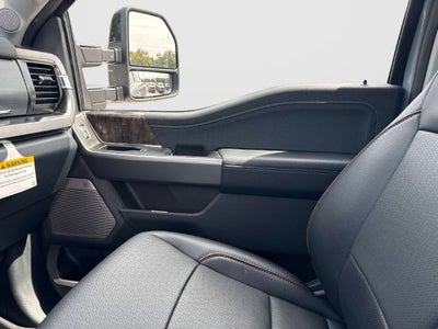 2027 Ford F-350SD Lariat DRW