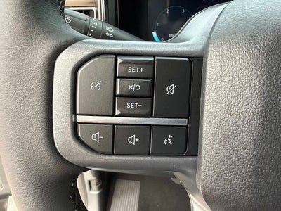 2027 Ford F-350SD Lariat DRW