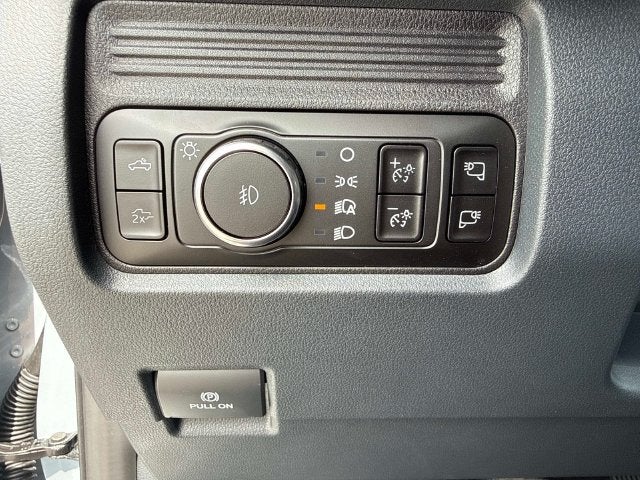 2027 Ford F-350SD Lariat DRW