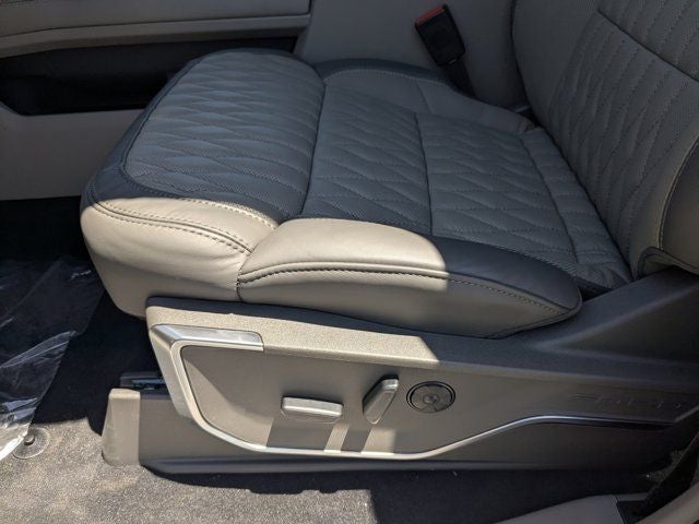 2026 Ford F-450SD Platinum DRW