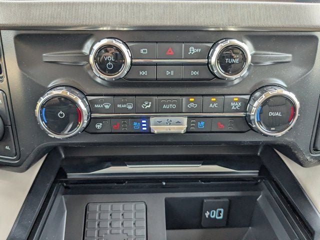 2026 Ford F-450SD Platinum DRW