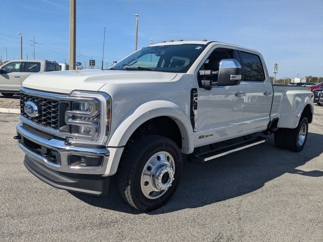 2026 Ford F-450SD Lariat DRW