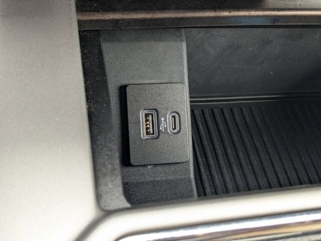 2022 Ford F-350SD Lariat