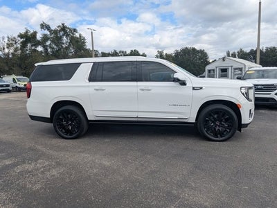 2023 GMC Yukon XL Denali